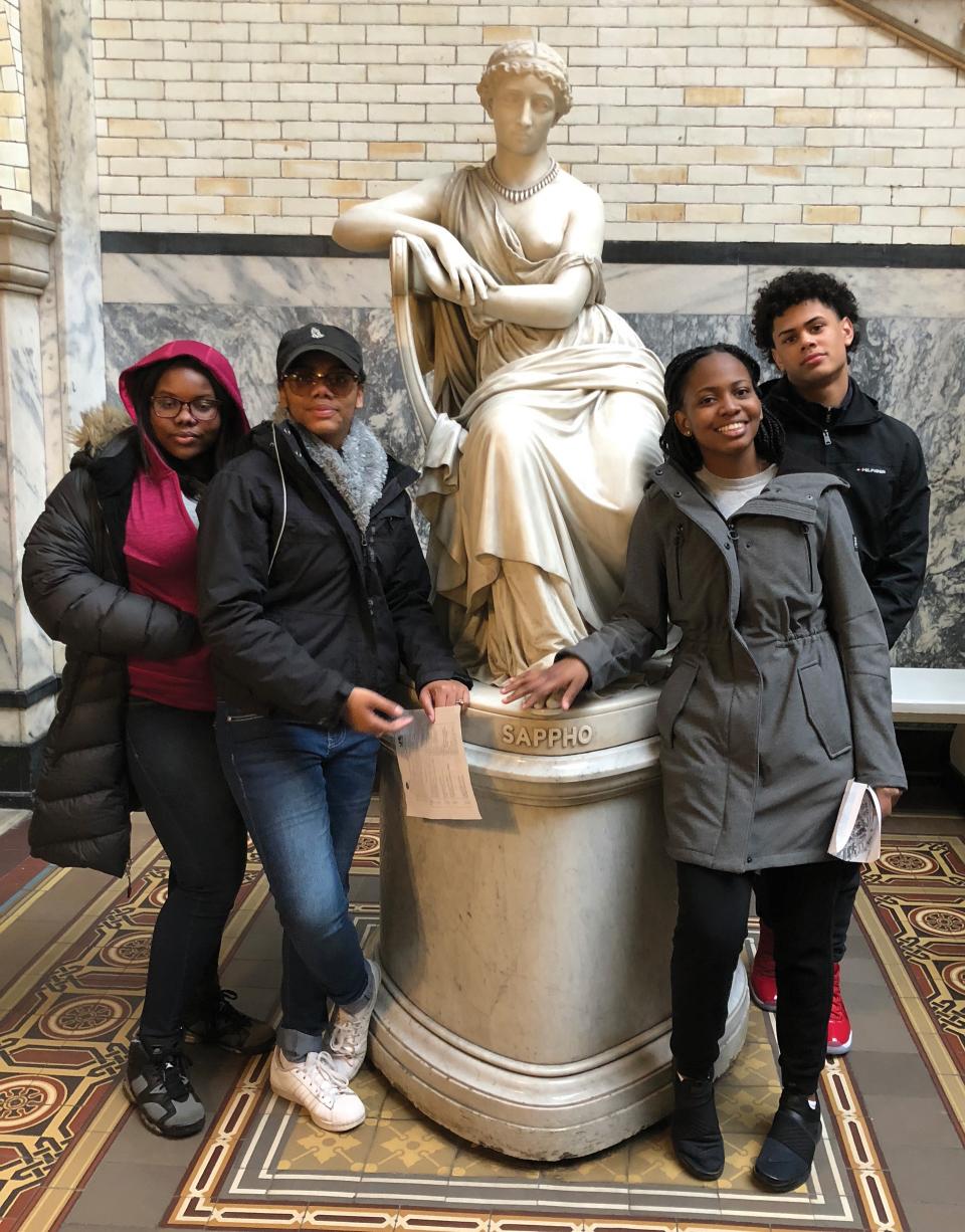 HERO high school students on a school trip to Philadelphia